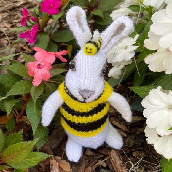 Hand crafted knit and needle felted honey bee bunny artisan one of a kind - Picture 12 of 14